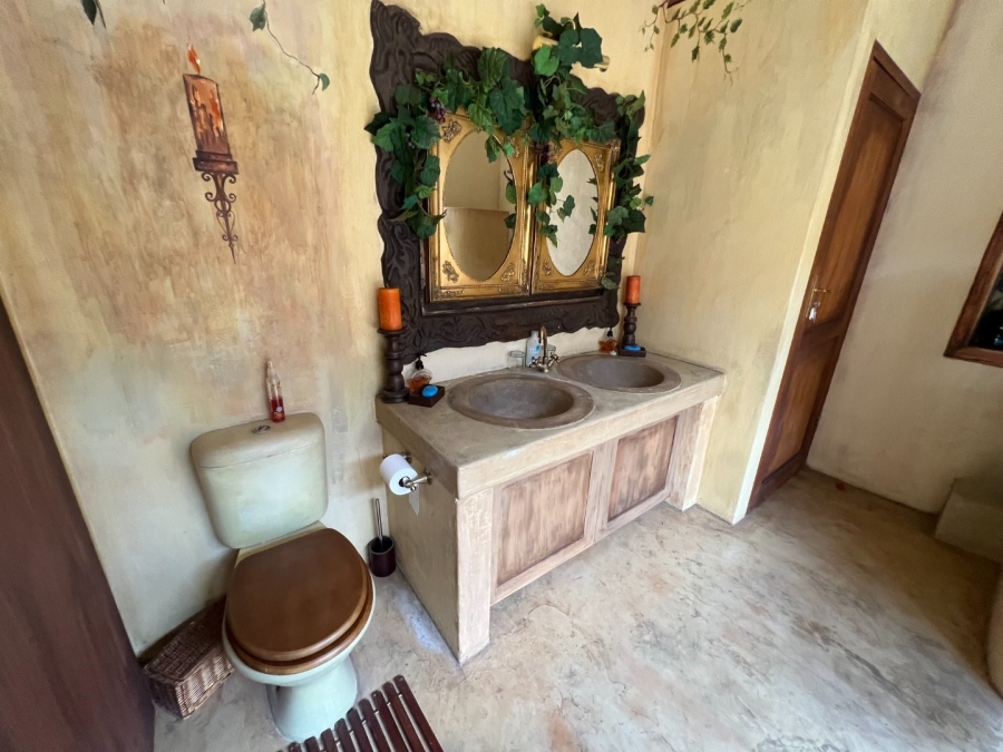 5 Bedroom Property for Sale in Maraldi Estate Free State